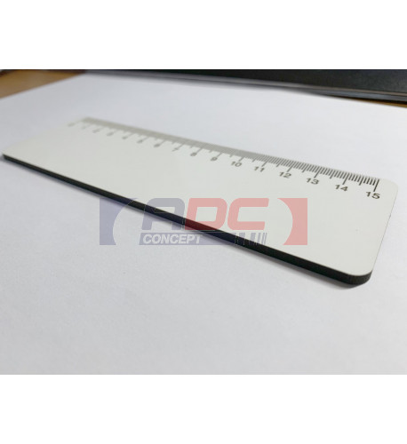 Règle de bureau 15 cm en MDF blanc brillant 16 x 5 cm (vendu à l'unité)