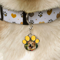 Pendentif patte d'animal jaune pour chien ou chat avec petit mousqueton (vendu à l'unité)